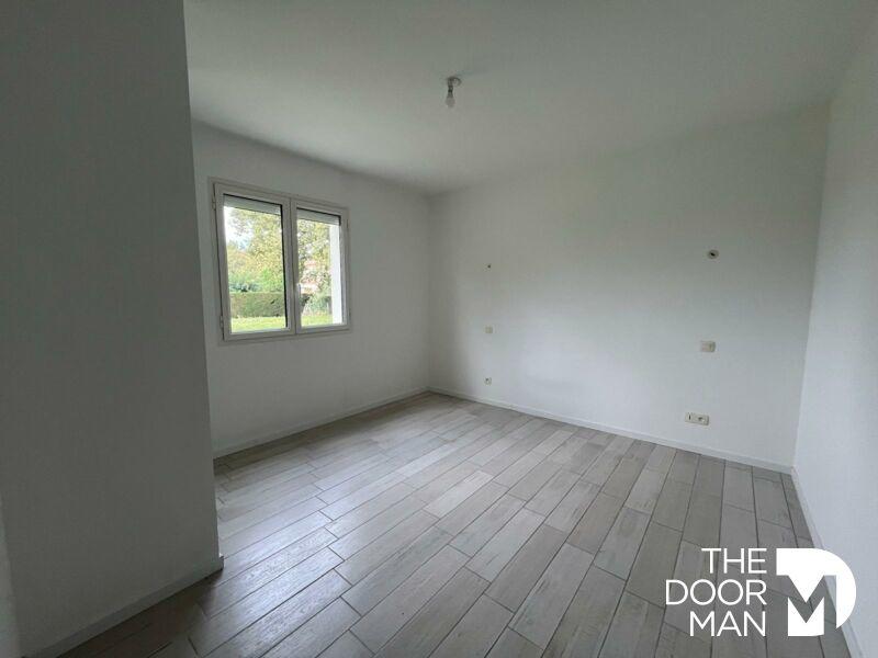 Maison - 202 m² - 10 pièces