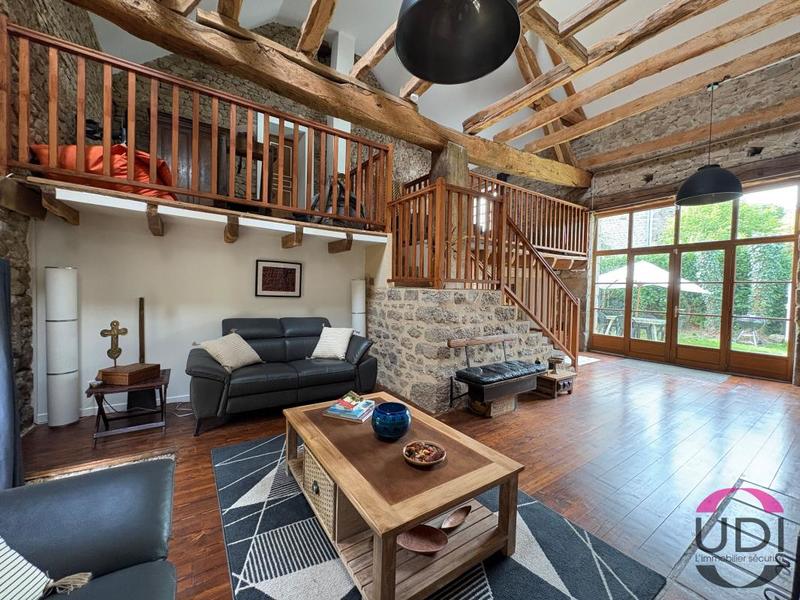 Maison - 171 m² - 6 pièces