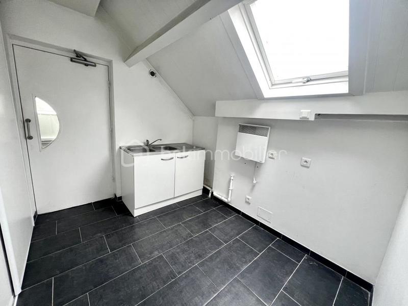 Maison - 203 m² - 6 pièces