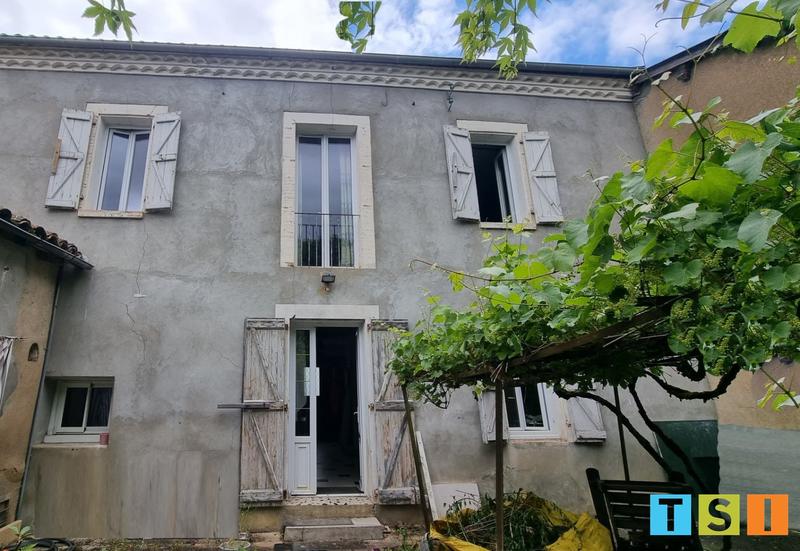Maison - 210 m² - 6 pièces