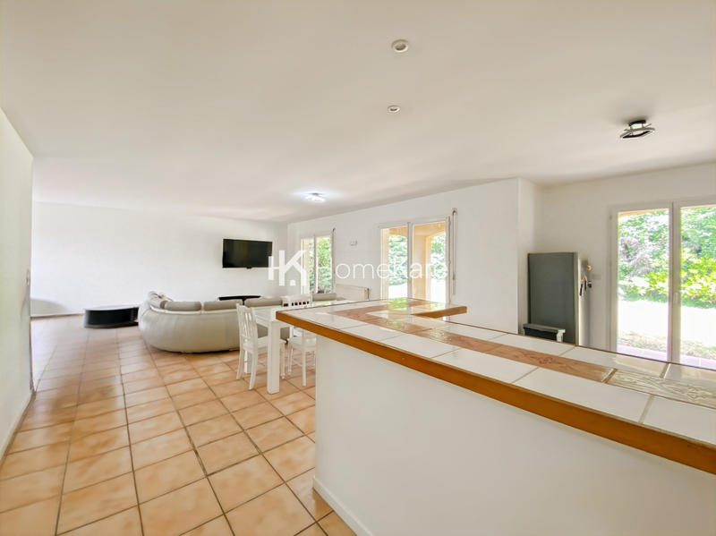 Maison - 140 m² - 6 pièces