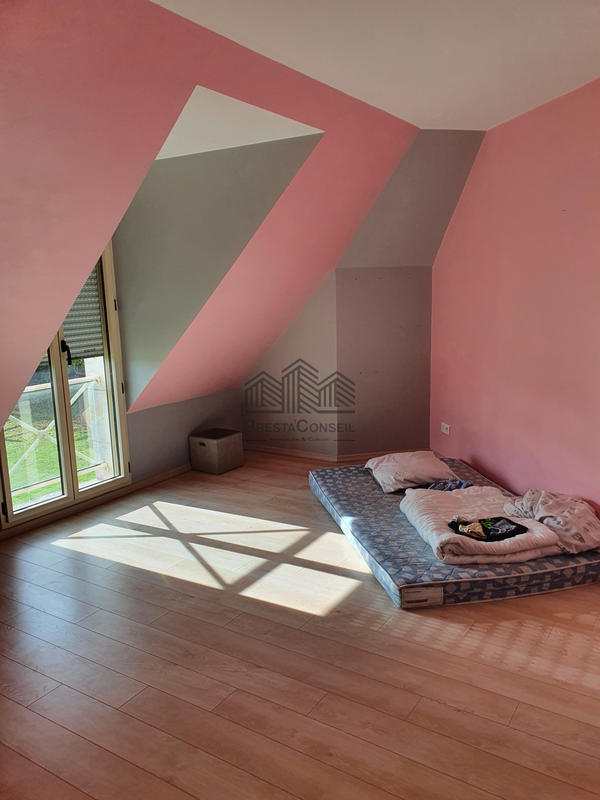 Maison - 200 m² - 6 pièces