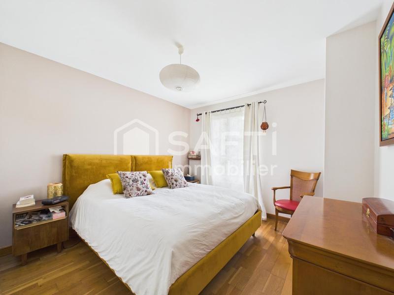 Maison - 152 m² - 6 pièces