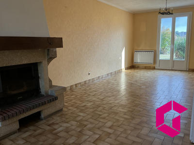 Maison - 111 m² - 6 pièces