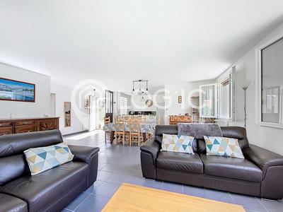 Maison - 106 m² - 4 pièces