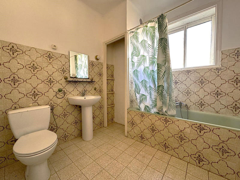 Maison - 336 m² - 17 pièces