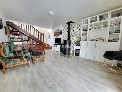 Maison - 93 m² - 4 pièces