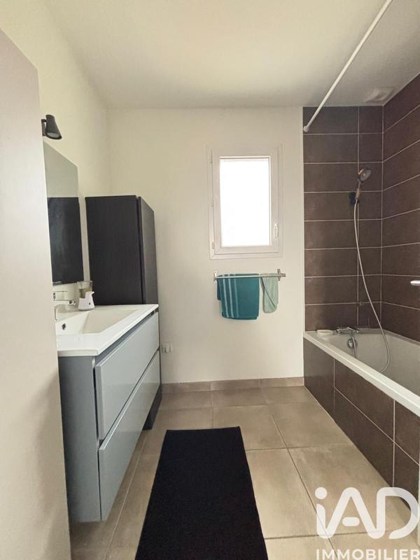 Maison - 93 m² - 4 pièces