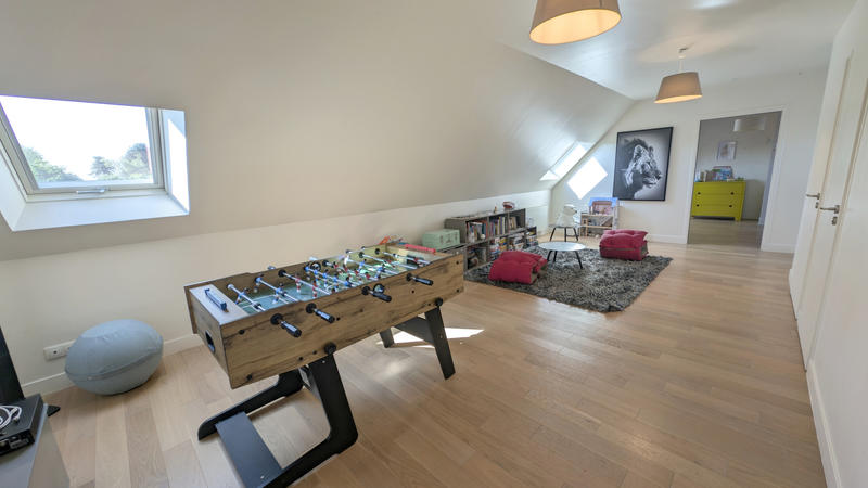 Maison - 208 m² - 5 pièces