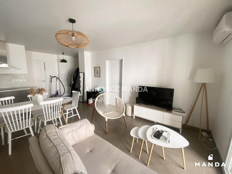 Chambre - 10 m² - 4 pièces