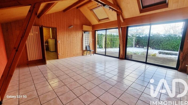 Maison - 202 m² - 5 pièces