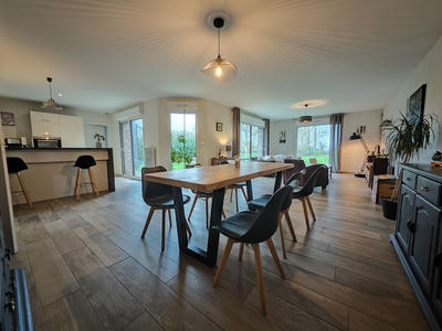 Maison - 164 m² - 6 pièces