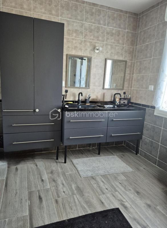 Maison - 101 m² - 5 pièces