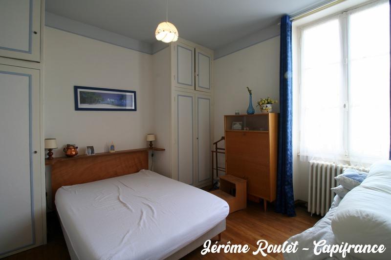 Maison en pierre - 221 m² - 8 pièces