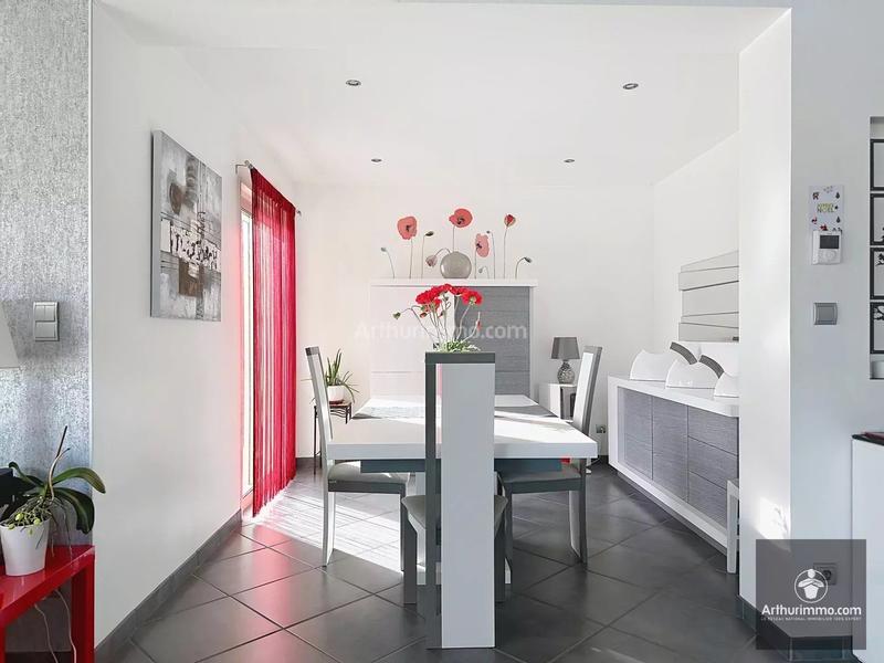 Maison - 145 m² - 6 pièces