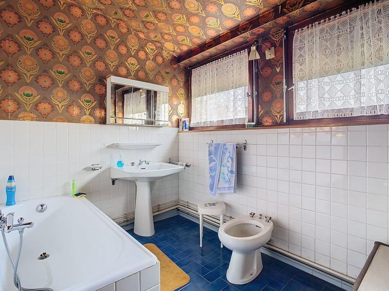 Maison - 200 m² - 7 pièces