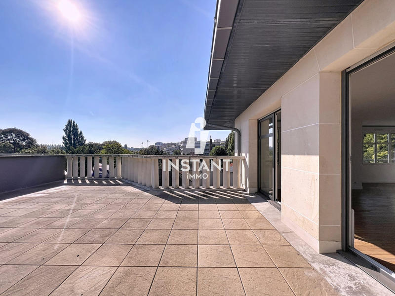 Appartement - 120 m² - 6 pièces