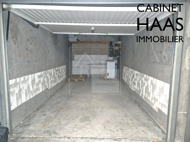 Parking / Garage - 13 m²