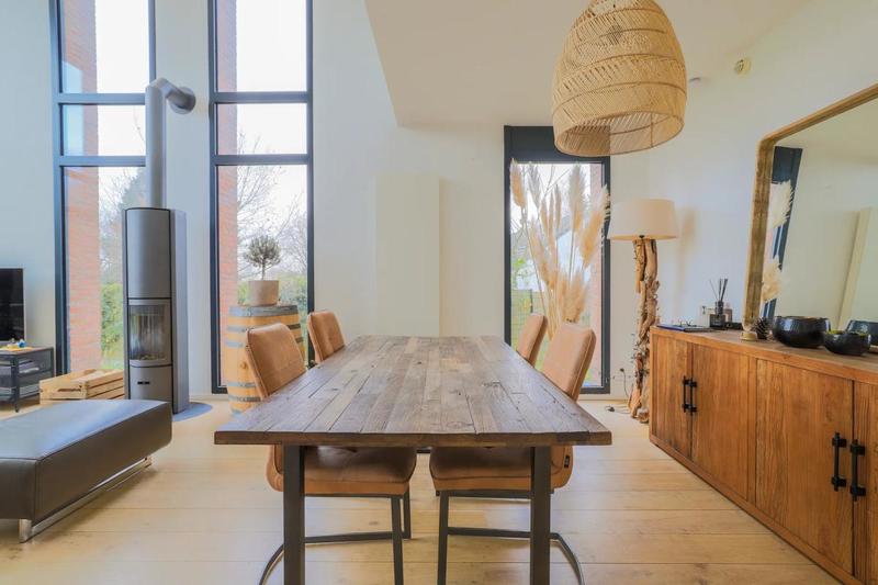 Maison - 170 m² - 5 pièces