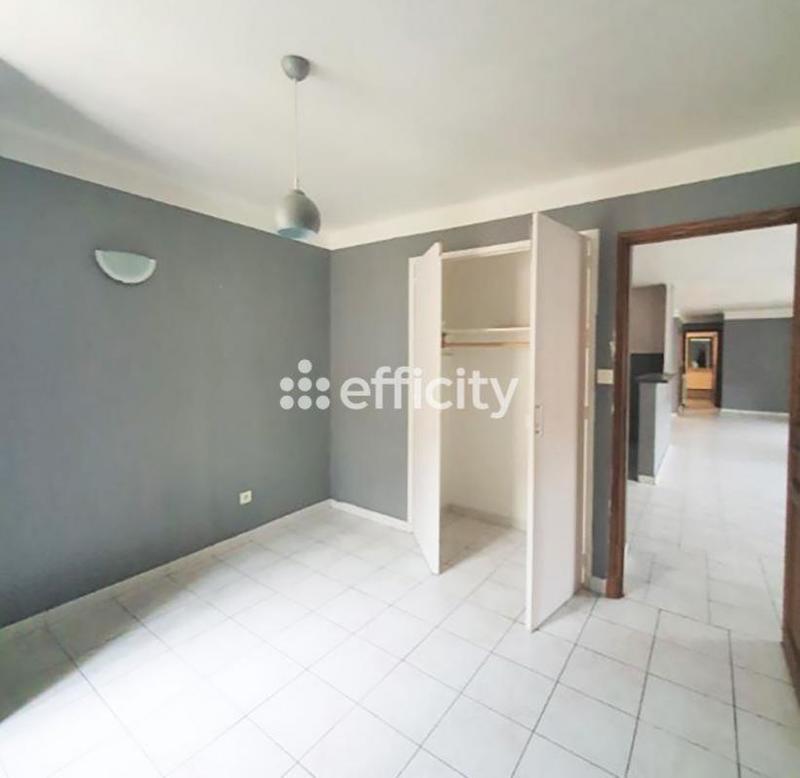 Appartement - 100 m² - 4 pièces