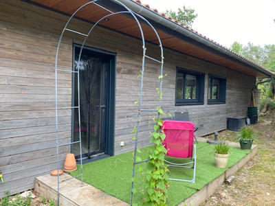 Maison de bois - 218 m² - 7 pièces