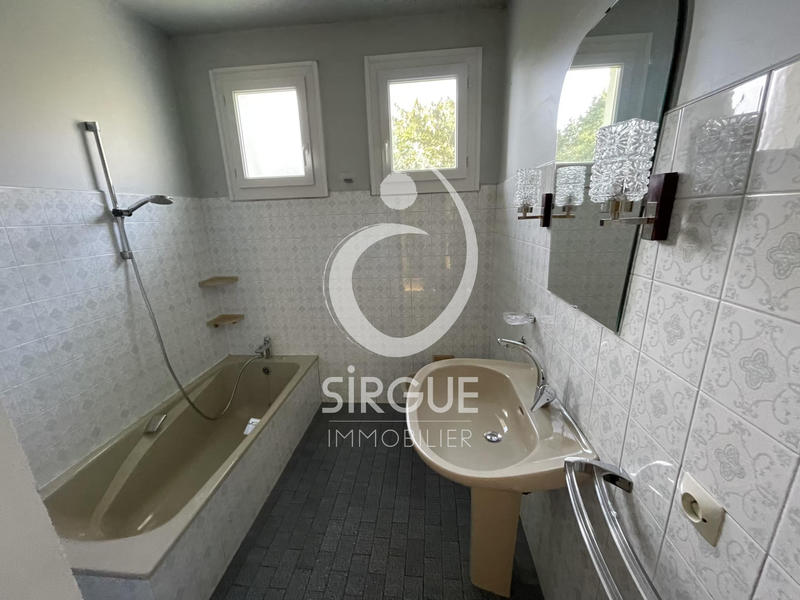 Maison - 92 m² - 5 pièces