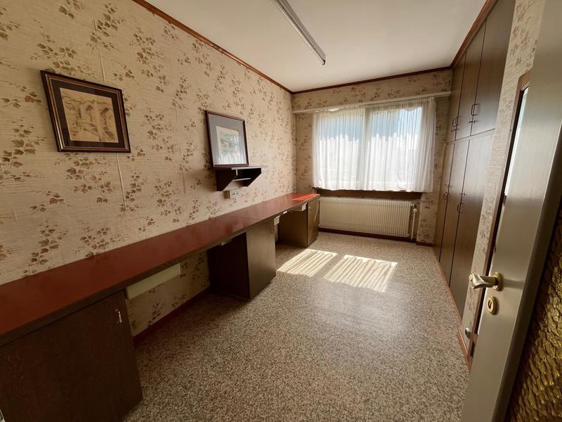 Maison - 265 m² - 10 pièces