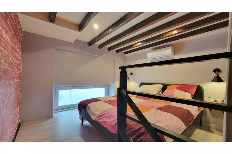 Loft - 57 m² - 2 pièces