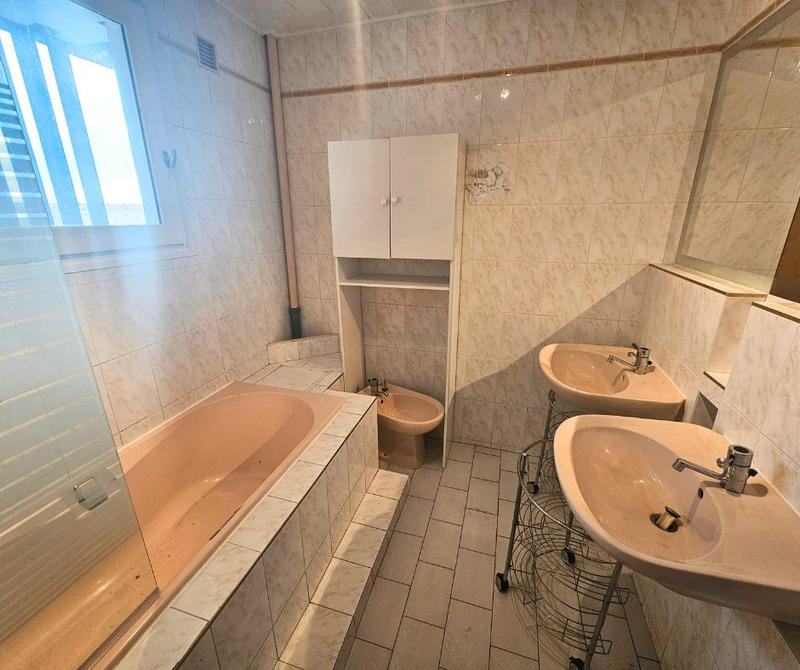 Appartement - 102 m² - 5 pièces