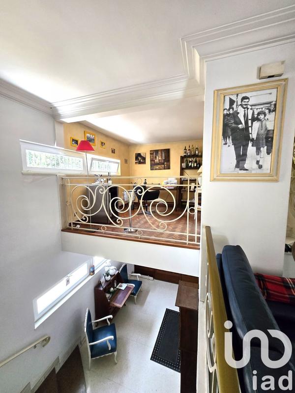 Maison - 228 m² - 6 pièces