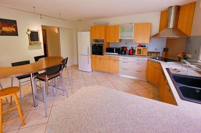 Maison - 211 m² - 7 pièces