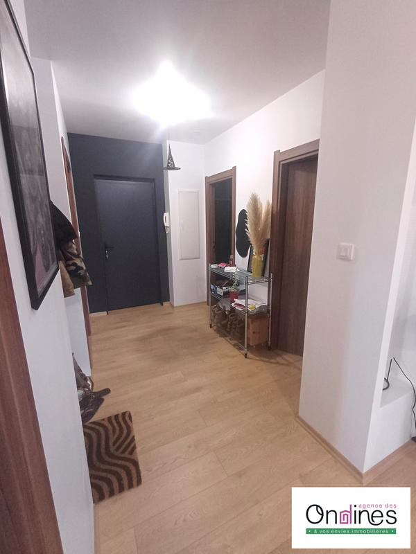 Appartement - 84 m² - 3 pièces