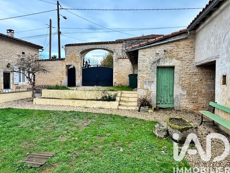 Maison - 235 m² - 5 pièces