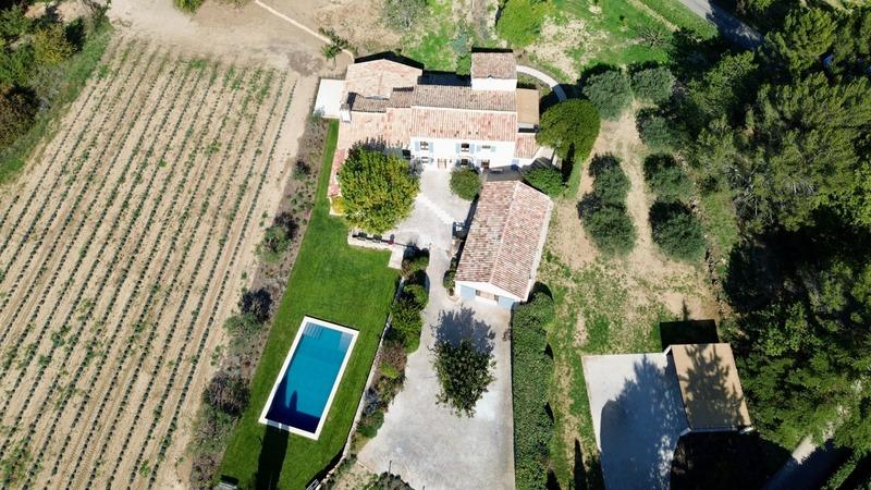 Mas - 250 m² - 7 pièces