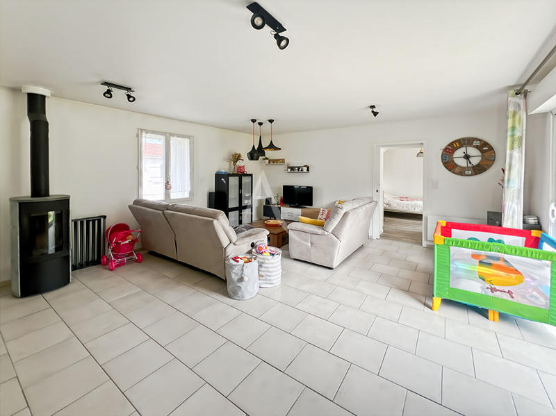 Maison - 90 m² - 3 pièces