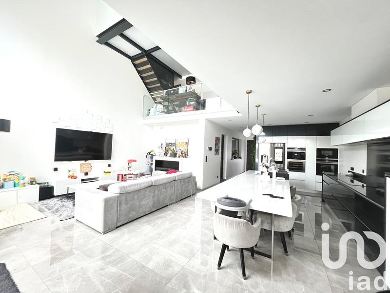 Maison - 155 m² - 6 pièces