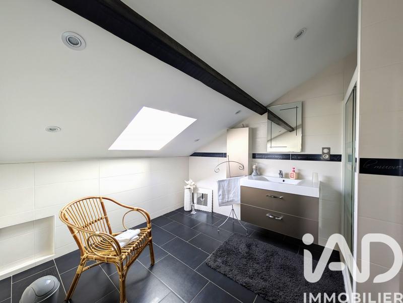 Maison de campagne - 250 m² - 13 pièces