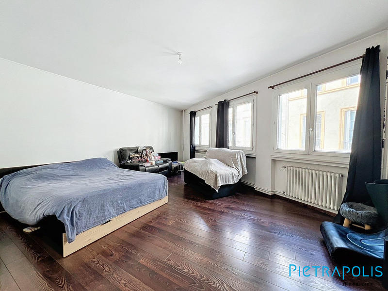 Appartement - 136 m² - 4 pièces