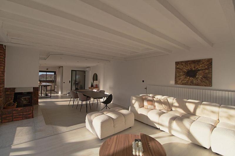 Maison d'architecte - 244 m² - 8 pièces