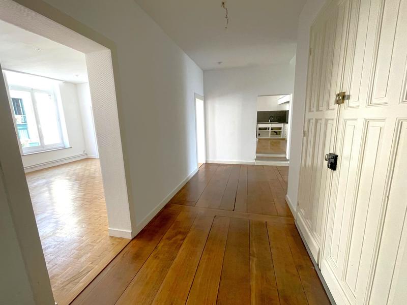 Appartement - 133 m² - 5 pièces