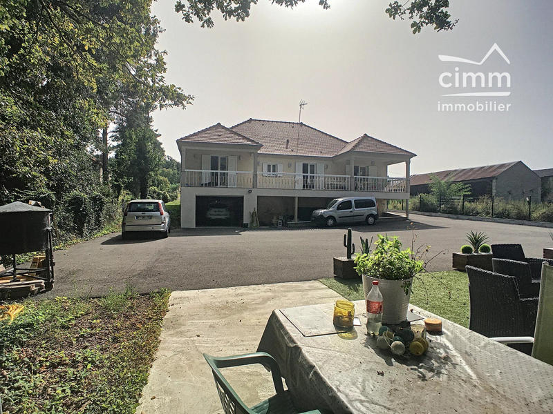 Maison - 194 m² - 6 pièces