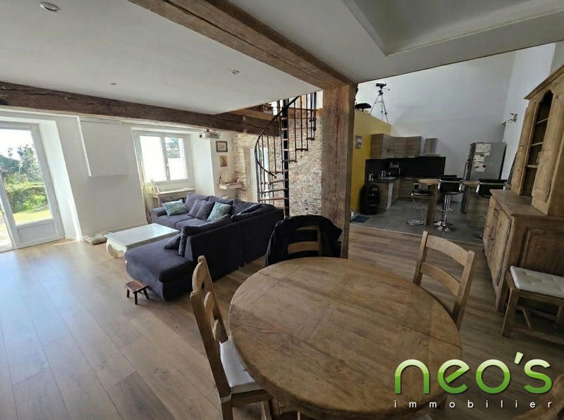 Maison - 152 m² - 6 pièces