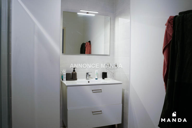 Chambre - 10 m² - 4 pièces