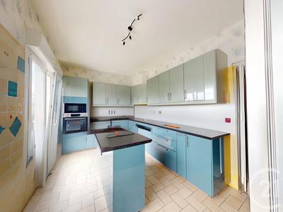 Maison - 166 m² - 7 pièces