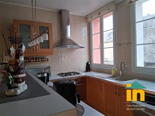 Maison de ville - 96 m² - 5 pièces