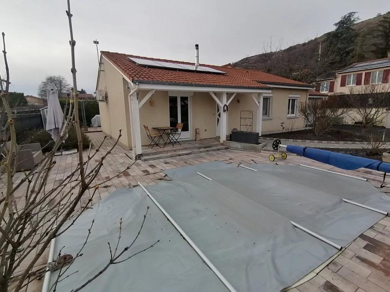 Maison - 98 m² - 4 pièces