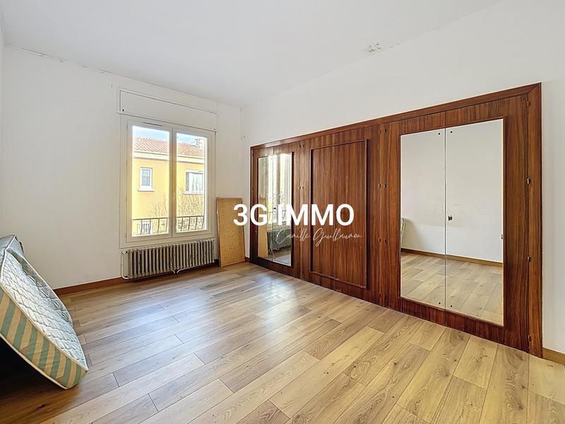 Appartement - 216 m² - 6 pièces