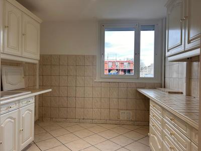 Appartement - 74 m² - 4 pièces