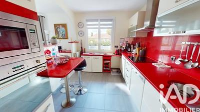 Appartement - 99 m² - 4 pièces