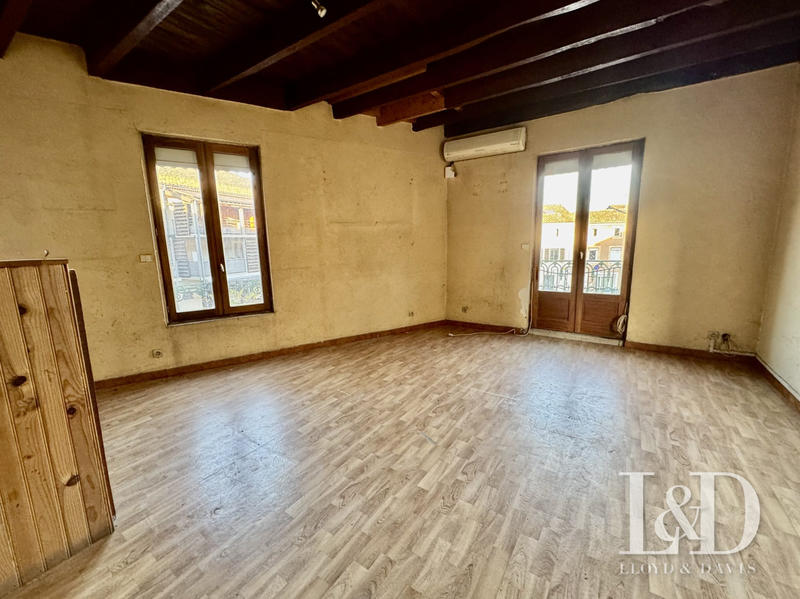 Maison ancienne - 194 m² - 7 pièces